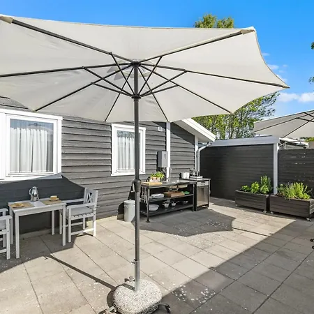 בית נופש Iven - 140m From The Sea By Interhome אוטרופ